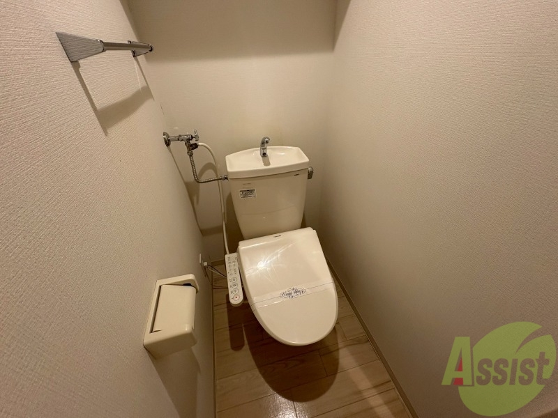 トイレ　こちらはトイレです。清潔感があり、安心して使用できます。