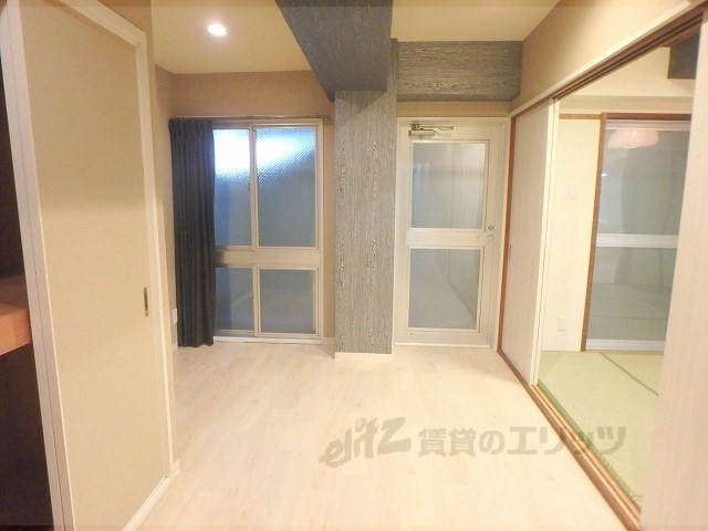 居室・リビング　洋室