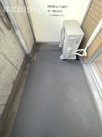バルコニー　陽当たり良好なバルコニーです