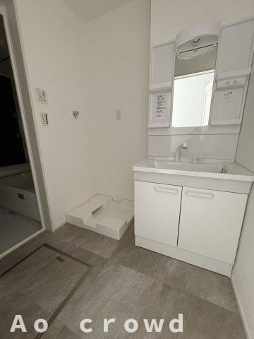 洗面設備　脱衣スペースもあります