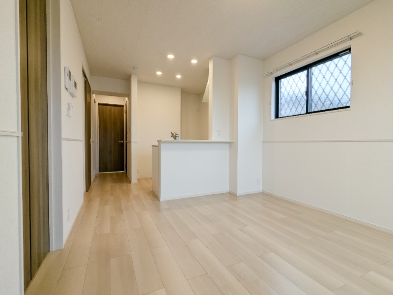 居室・リビング　図面と現状に相違がある場合には現状を優先