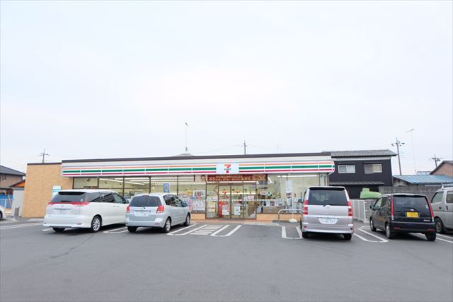 コンビニ　セブンイレブン小山横倉新田店（コンビニ）まで1383m