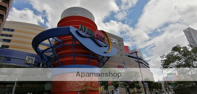 ショッピングセンター　キャナルシティ博多（ショッピングセンター）まで790m