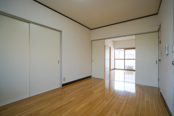 居室・リビング　同じ敷地内別なお部屋