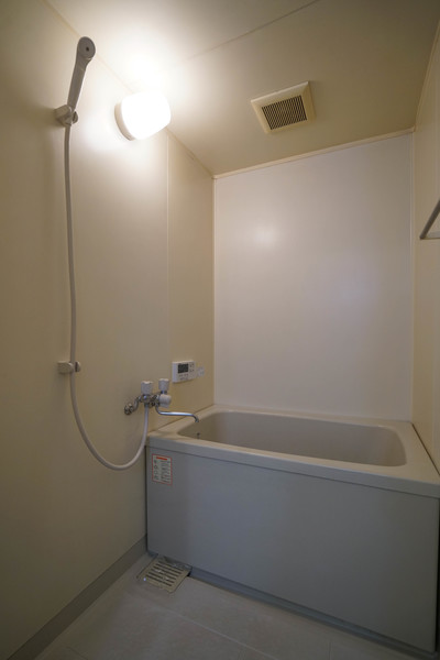 バス・シャワールーム　同じ敷地内別なお部屋