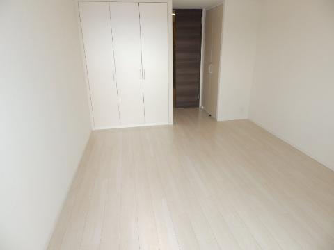 居室・リビング　室内