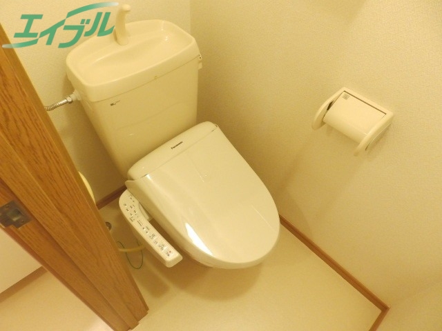 トイレ　同型参考写真