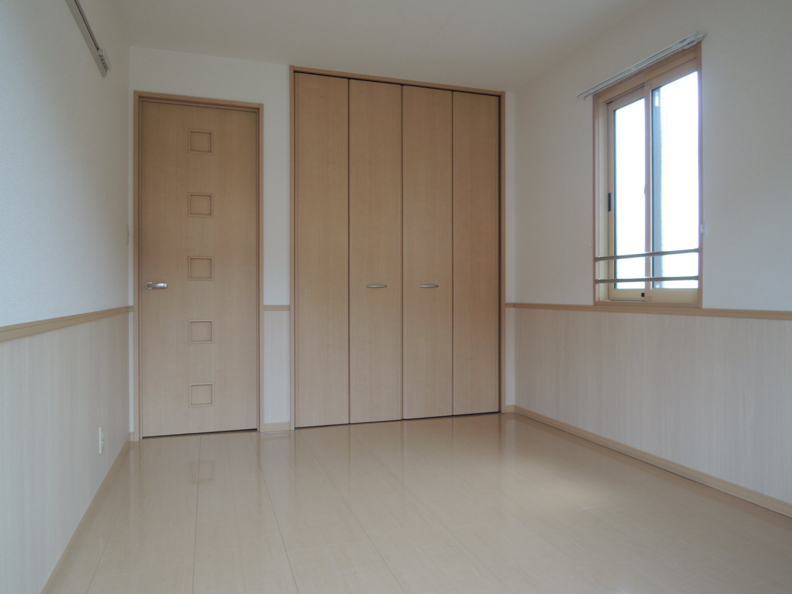 その他部屋・スペース　南側洋室