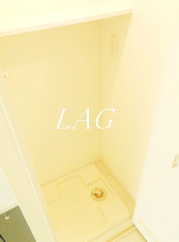 その他設備　室内洗濯置き場です。