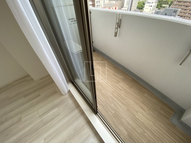 バルコニー　セレニテ難波プリエ　バルコニー