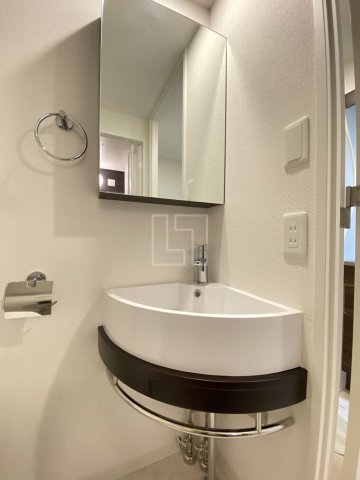 洗面設備　セレニテ難波プリエ　独立洗面台