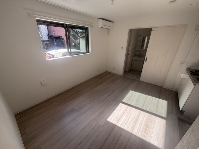 居室・リビング　広々使えて日当たりがいいリビングでゆっくりと過ごせます。