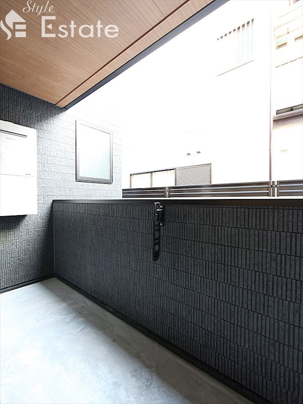 バルコニー　バルコニー