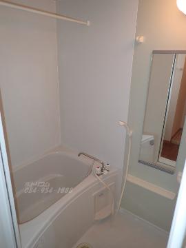 バス・シャワールーム　乾燥機能完備