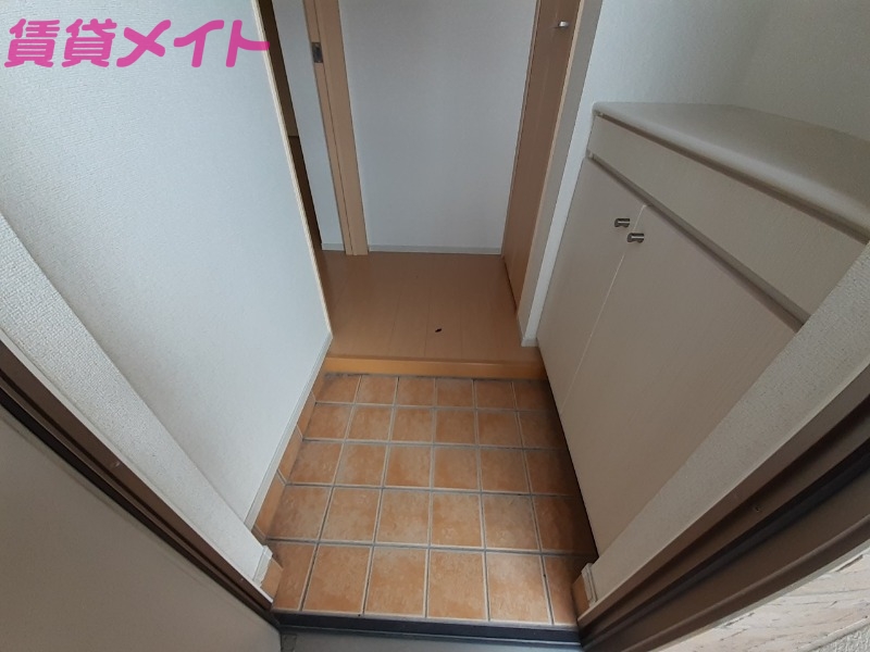 玄関　同型参考写真