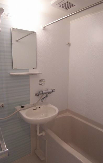 バス・シャワールーム　浴室乾燥機付