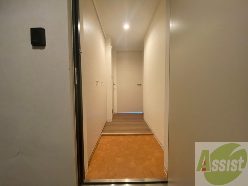 玄関　玄関の様子です。明るい印象ですね。気分もあがりそう。