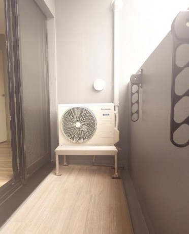 バルコニー　バルコニーからの眺めを楽しみながら食事をしませんか