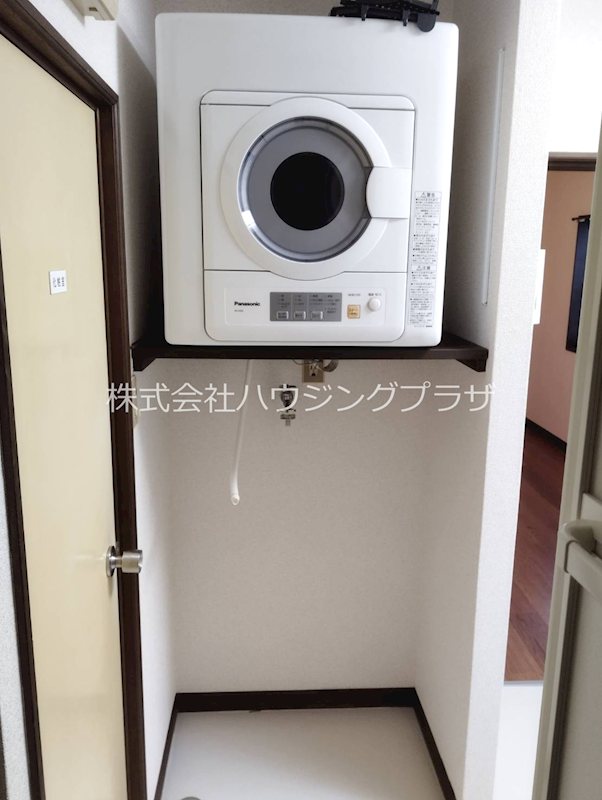 洗面設備　洗濯機置場（乾燥機は設備）