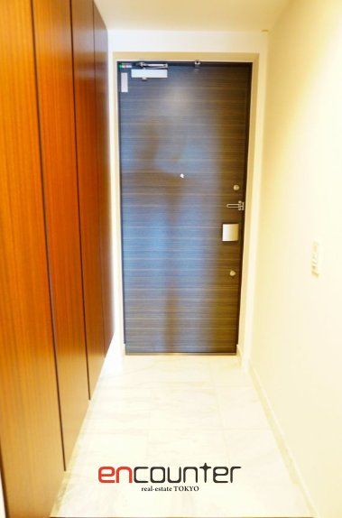 玄関　※同マンション別室参考写真