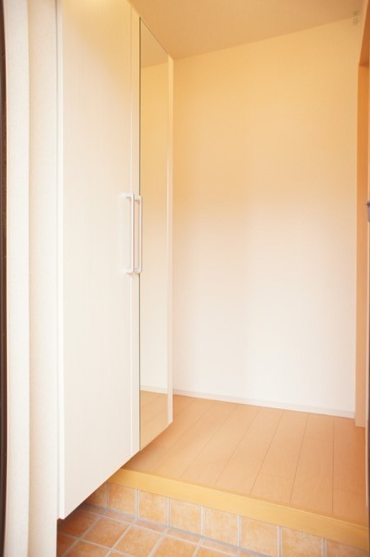 玄関　図面と現状に相違がある場合には現状を優先