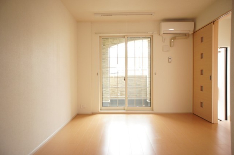 居室・リビング　図面と現状に相違がある場合には現状を優先