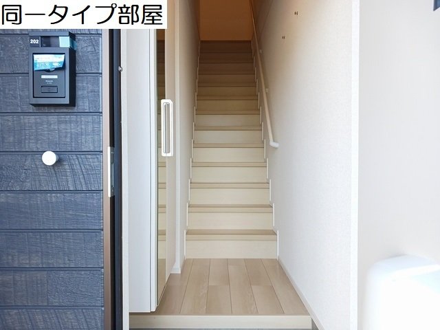 玄関　落ち着いた玄関です