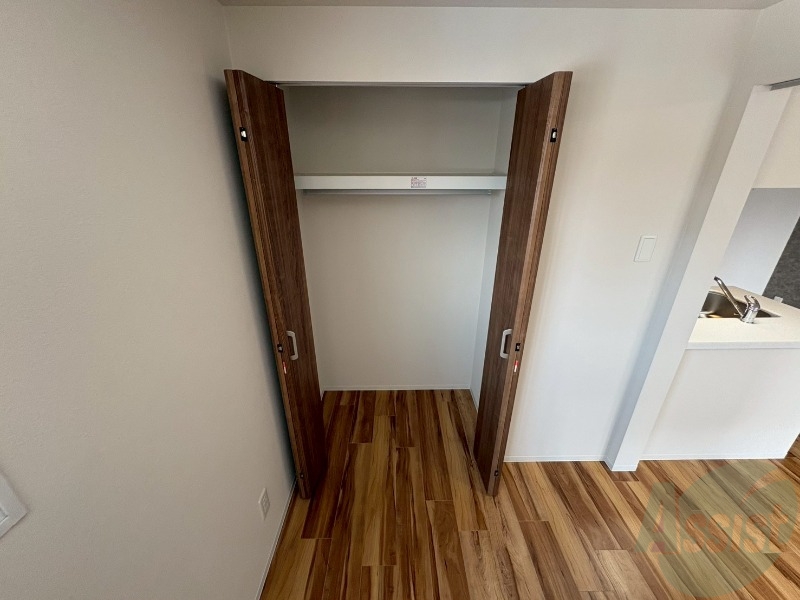 収納　洋室にはクローゼットがあるのですっきり片付きそうです。