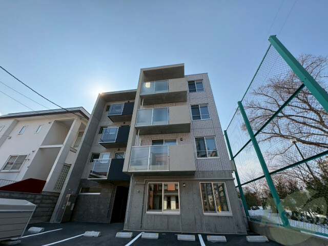 建物外観　札幌市中央区北七条西「ブリス北円山」