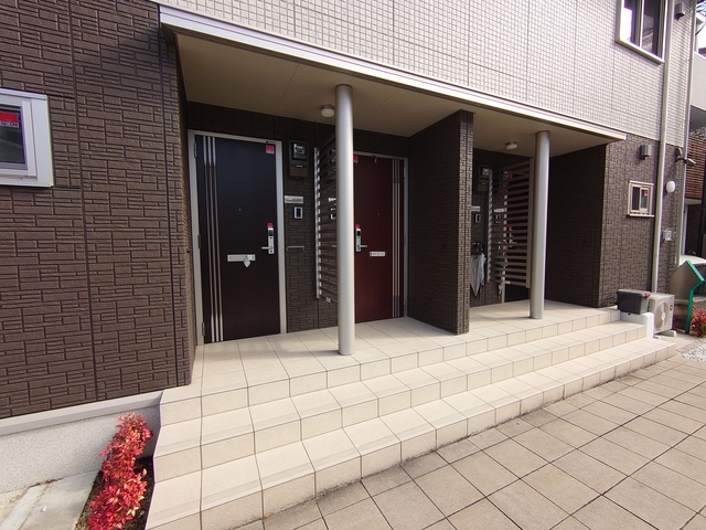 エントランス　お洒落な入り口です。