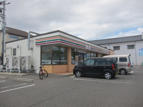 コンビニ　セブンイレブン 新潟東明2丁目店（コンビニ）まで109m