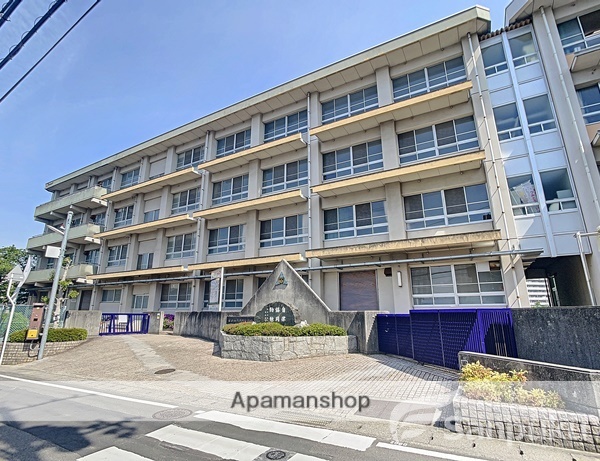 中学校　小野中学校（中学校）まで1058m