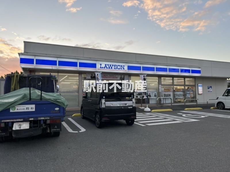 コンビニ　ローソン神埼本堀店（コンビニ）まで300m