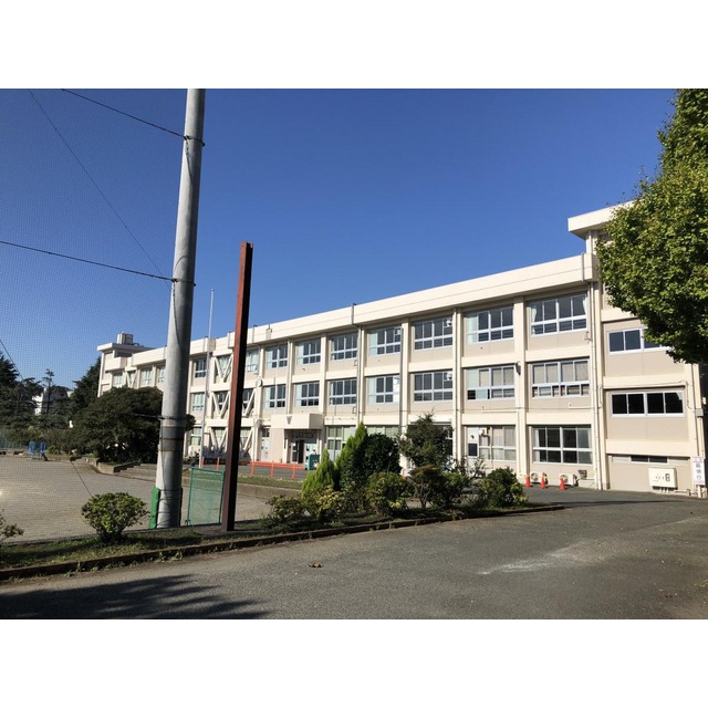 中学校　不入斗中学校（中学校）まで1200m