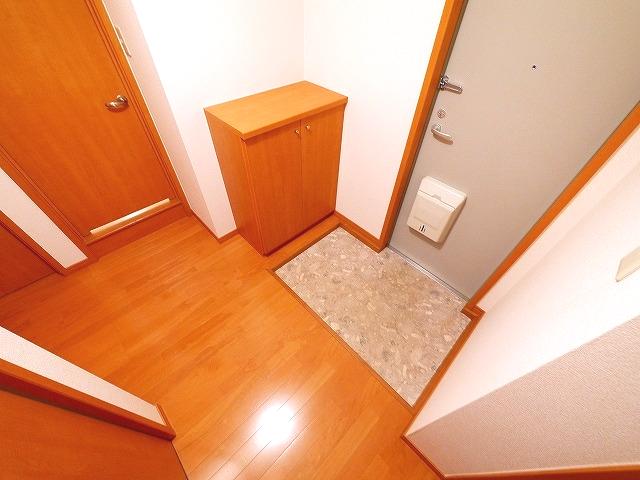 玄関　シンプルで使いやすい玄関です