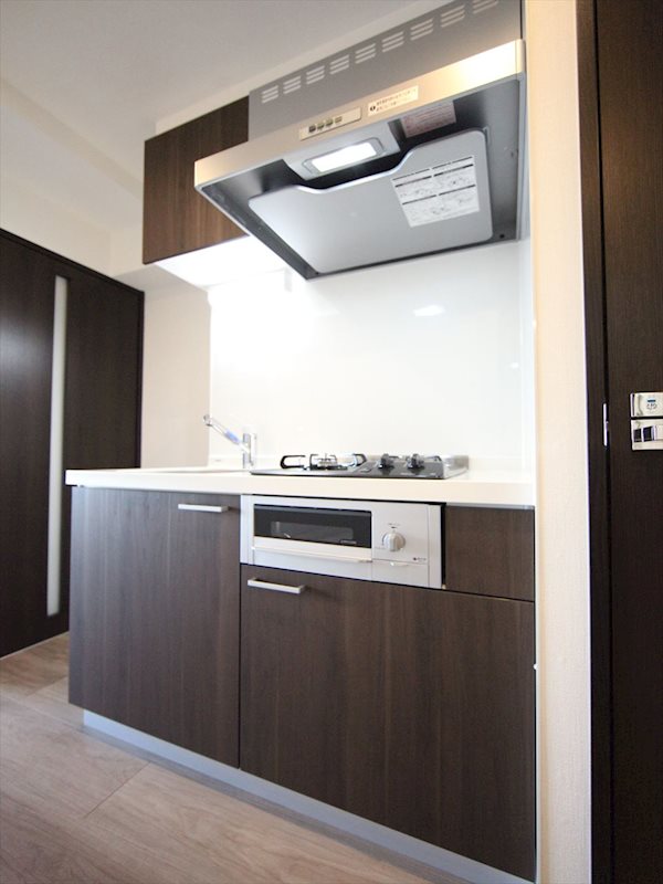 キッチン　システムキッチン（ガス2口コンロ付）