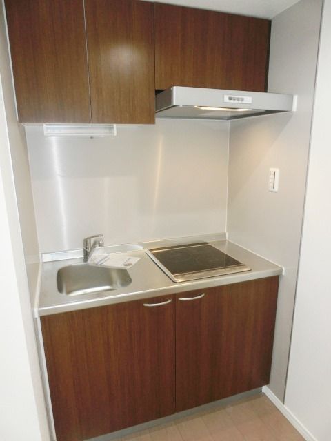 キッチン　ＩＨ式のキッチンです