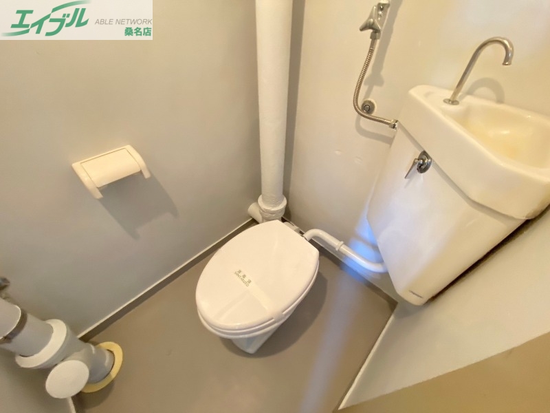 トイレ　同物件写真。現状写真を優先とします