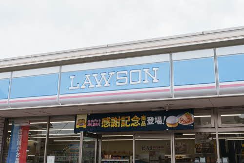 建物外観　周辺写真（ローソン　仙台旭ヶ丘４丁目店）