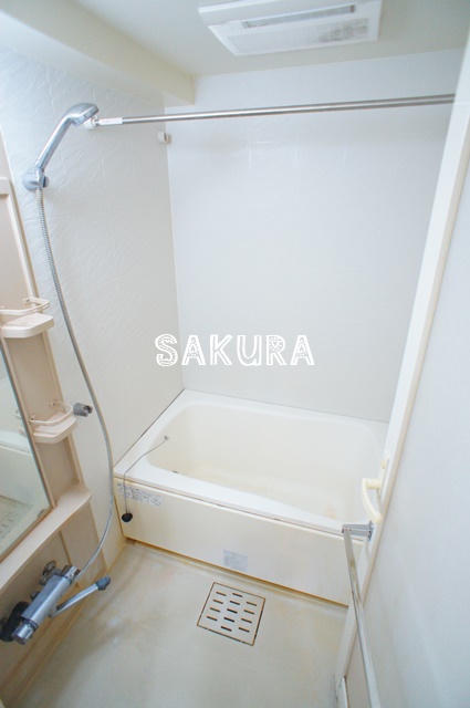 バス・シャワールーム　日々の疲れを癒すお風呂です♪