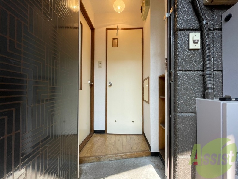 玄関　玄関から見た景色はこちらです。イメージできますか。