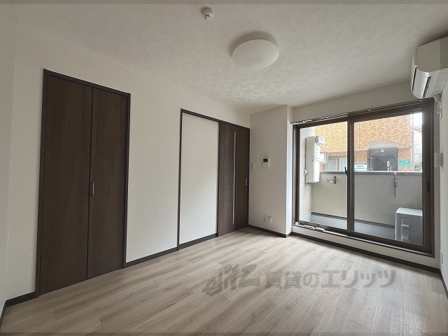 居室・リビング　洋室