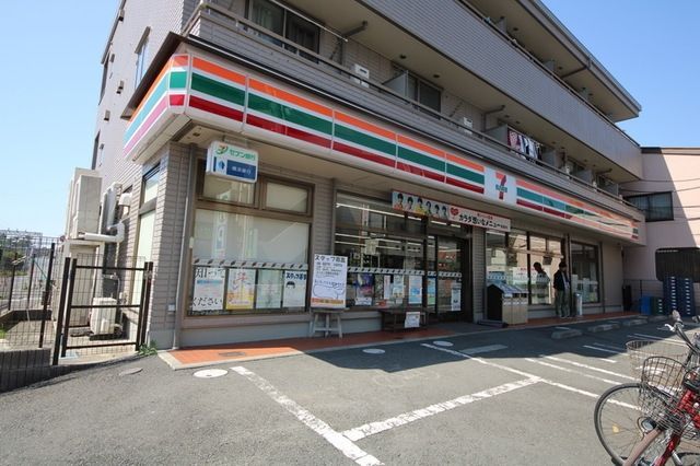 コンビニ　セブンイレブン 大和林間2丁目店（コンビニ）まで365m