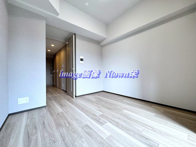 居室・リビング　こちらの居間で趣味の時間をお楽しみください