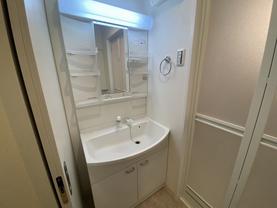 洗面設備　※別部屋の写真です