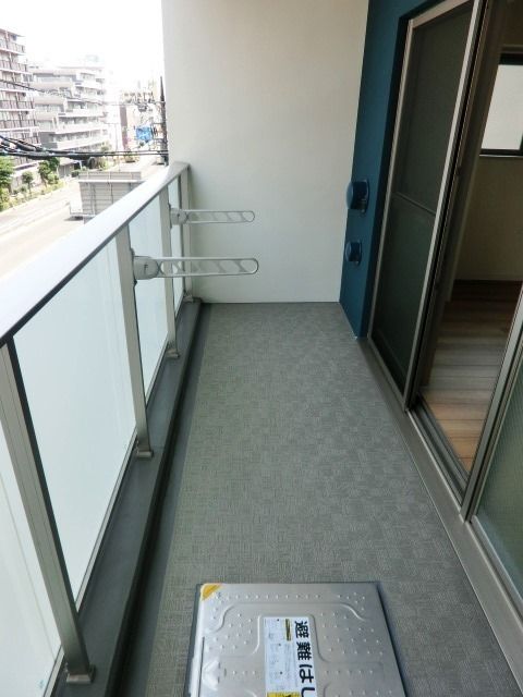 バルコニー　バルコニー