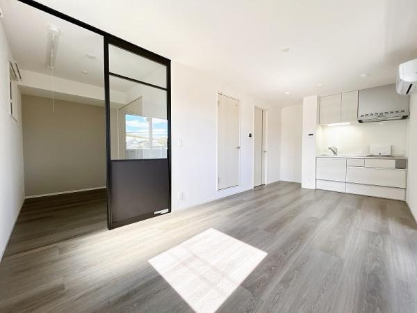 居室・リビング　フローリング！