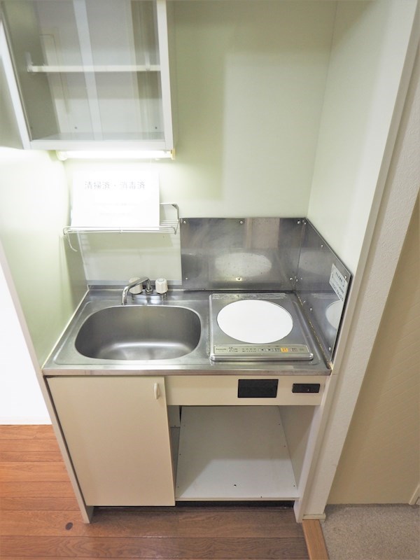 キッチン　画像は201号室のものです。