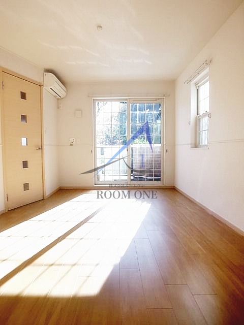 居室・リビング　洋室のお部屋です。