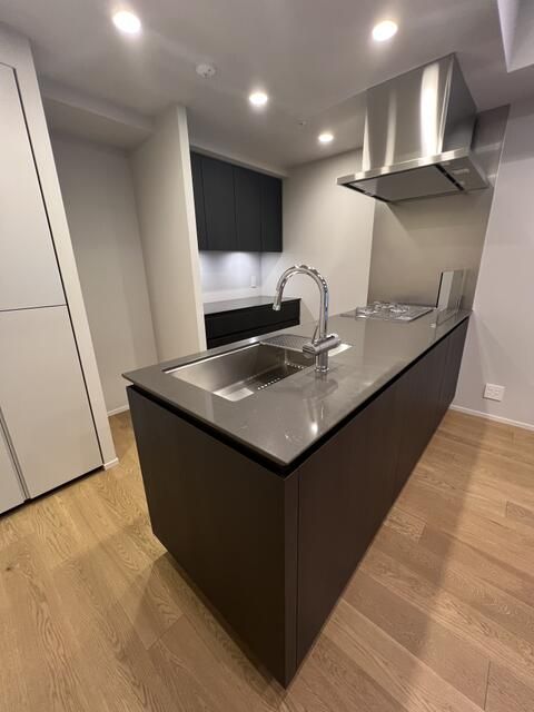 キッチン　コンパクトなキッチンで掃除もラクラク